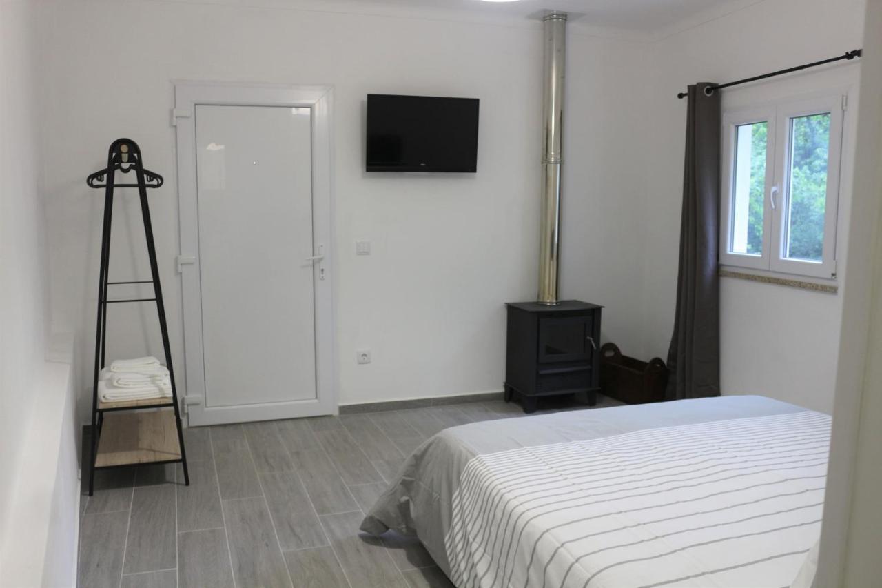 Casinhas Da Lu Apartment Geres Exterior photo
